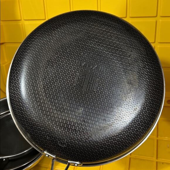 HEXCLAD 4 Piece Nonstick Stainless Steel Frying Pan Set 8 10 12 Wok $600 - Picture 6 of 11